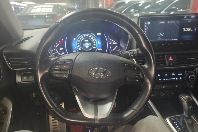 Used Hyundai Lafesta 2019 280TGDi Smart Speed Version China VI Standard Steering Wheel