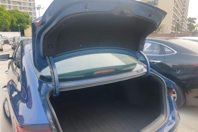 Used Hyundai Lafesta 2019 280TGDi Smart Speed Version China VI Standard Trunk