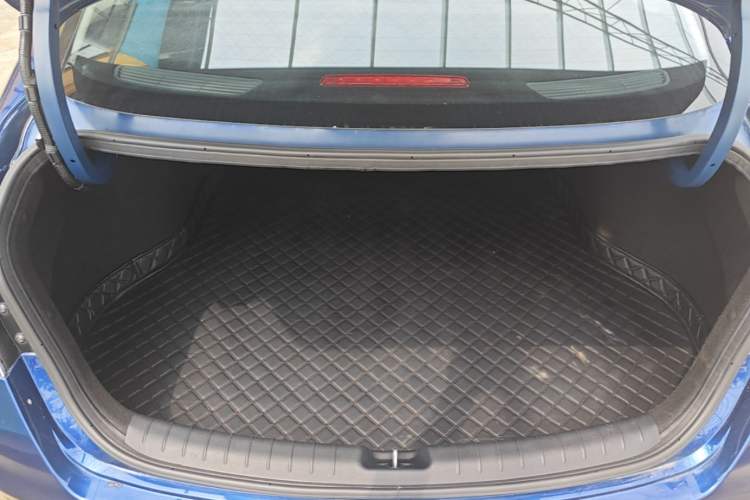 Used Hyundai Lafesta 2019 280TGDi Smart Speed Version China VI Standard Trunk