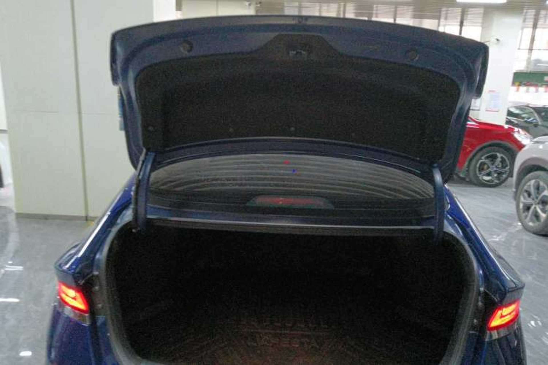 Used Hyundai Lafesta 2019 280TGDi Sport Edition China VI Trunk