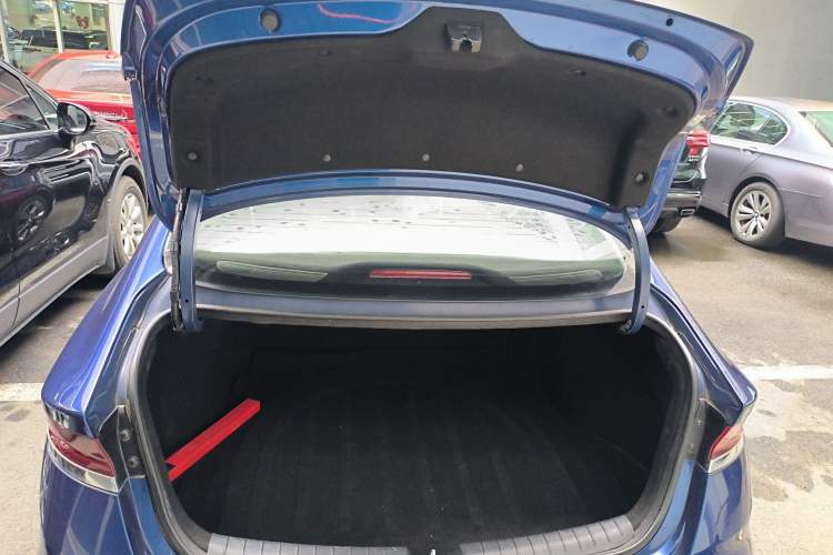 Used Hyundai Lafesta 2019 280TGDi Smart Speed Version China VI Standard Trunk