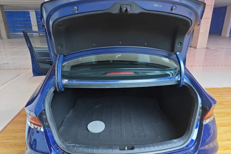 Used Hyundai Lafesta 2019 280TGDi Sport Edition China VI Trunk