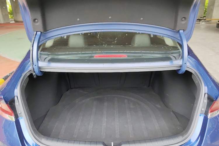 Used Hyundai Lafesta 2019 280TGDi Sport Edition China VI Trunk