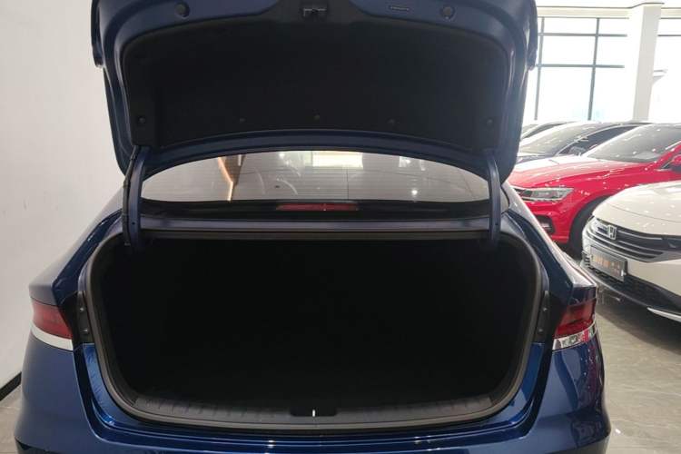Used Hyundai Lafesta 2019 280TGDi Sport Edition China VI Trunk