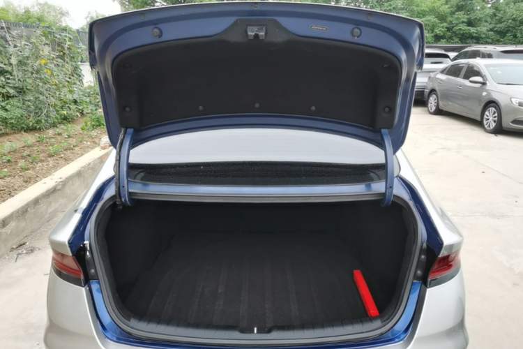 Used Hyundai Lafesta 2019 280TGDi Smart Speed Version China VI Standard Trunk
