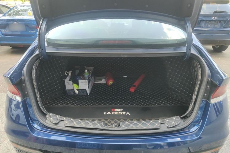 Used Hyundai Lafesta 2019 280TGDi Sport Edition China VI Trunk
