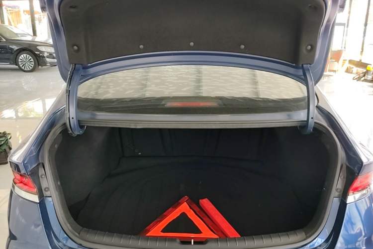 Used Hyundai Lafesta 2019 280TGDi Sport Edition China VI Trunk