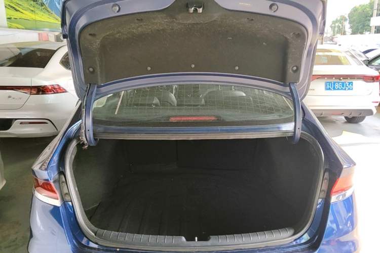 Used Hyundai Lafesta 2019 280TGDi Smart Speed Version China VI Standard Trunk