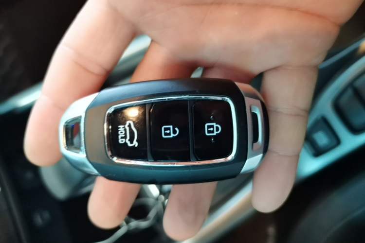 Used Hyundai Lafesta 2019 280TGDi Smart Speed Version China VI Standard Vehicle Key