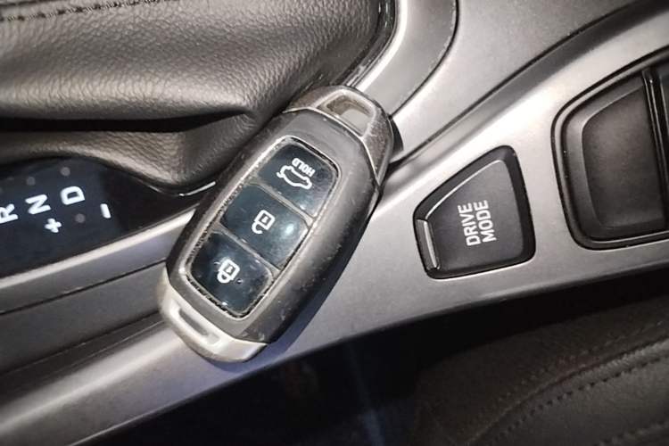 Used Hyundai Lafesta 2019 280TGDi Sport Edition China VI Vehicle Key