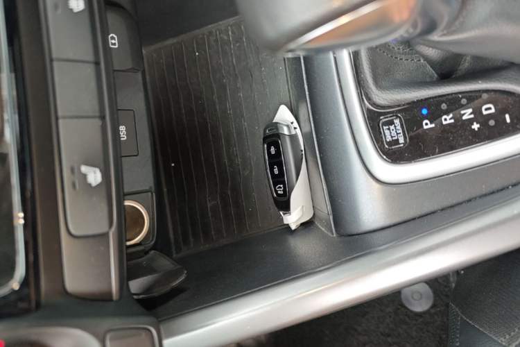 Used Hyundai Lafesta 2019 280TGDi Smart Speed Version China VI Standard Vehicle Key