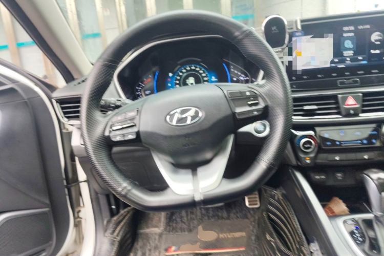 Used Hyundai Lafesta 2019 280TGDi Smart Speed Version China VI Standard Steering Wheel