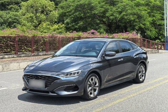 Ojetý Hyundai Lafesta 2019 280TGDi Sport Edition China VI