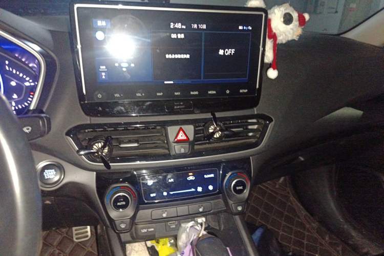 Used Hyundai Lafesta 2019 280TGDi Smart Speed Version China V Standard Audio And AC Panel