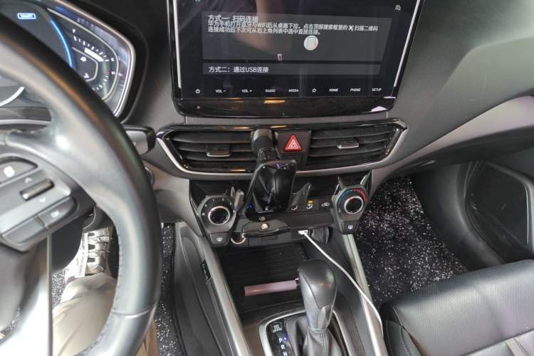 Used Hyundai Lafesta 2019 280TGDi Sport Edition China V Standard Audio And AC Panel