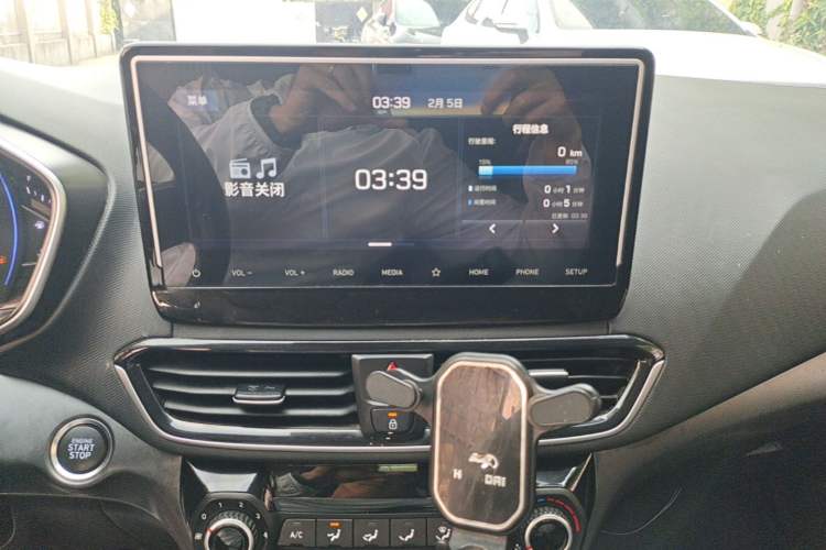 Used Hyundai Lafesta 2019 280TGDi Sport Edition China V Standard Audio And AC Panel