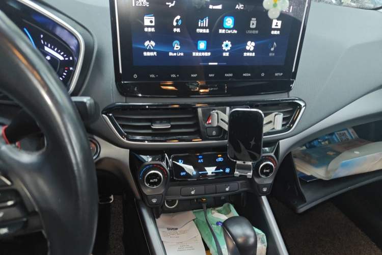 Used Hyundai Lafesta 2019 280TGDi Smart Speed Version China VI Standard Audio And AC Panel