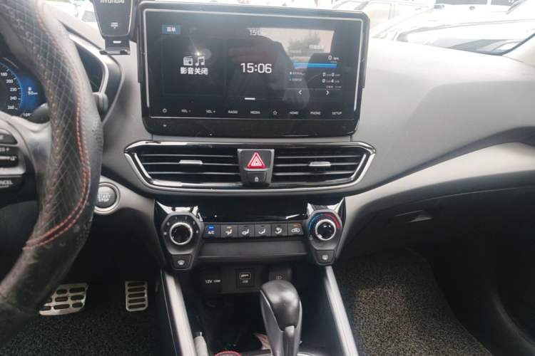Used Hyundai Lafesta 2019 280TGDi Sport Edition China V Standard Audio And AC Panel