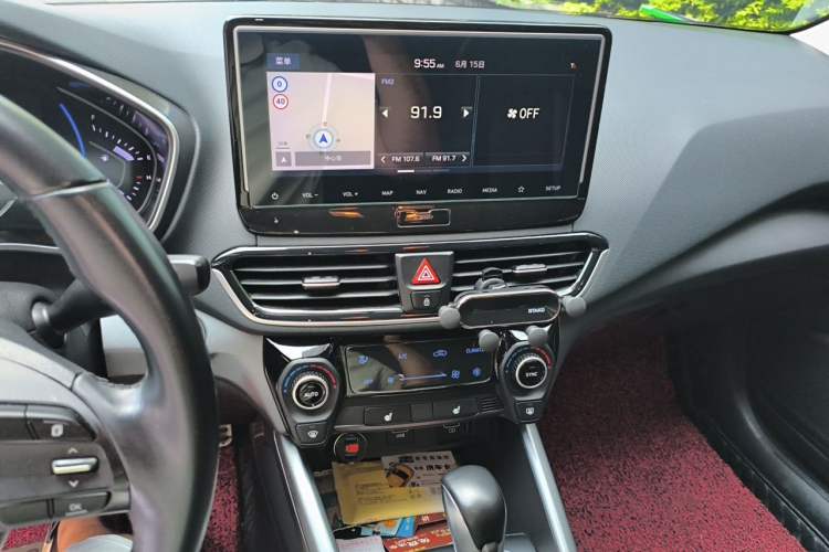 Used Hyundai Lafesta 2019 280TGDi Smart Speed Version China VI Standard Audio And AC Panel