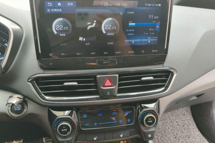Used Hyundai Lafesta 2019 280TGDi Smart Speed Version China V Standard Audio And AC Panel