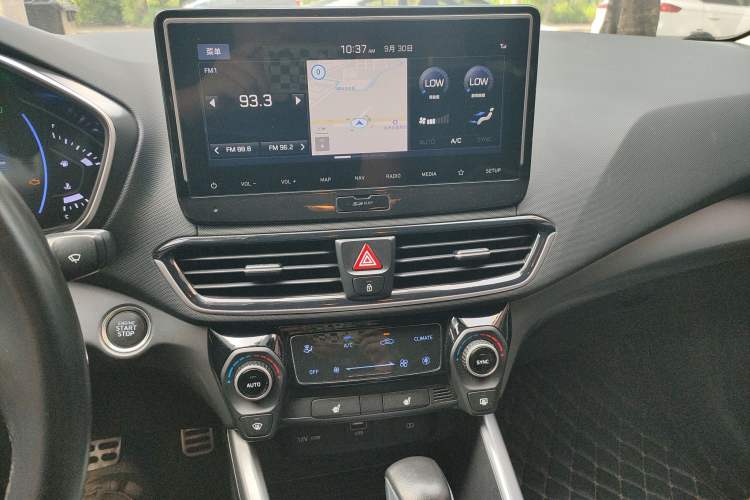 Used Hyundai Lafesta 2019 280TGDi Smart Speed Version China VI Standard Audio And AC Panel