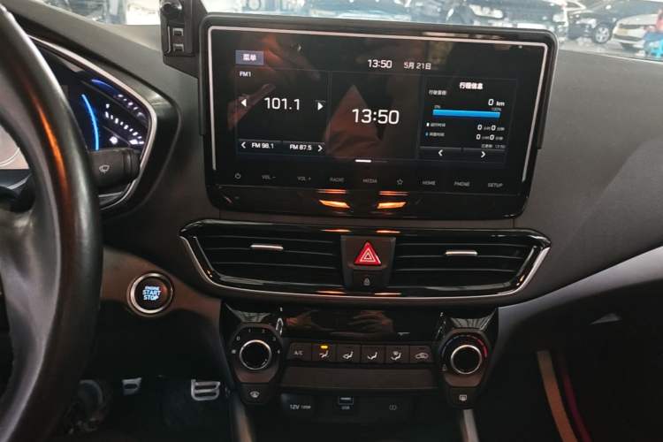Used Hyundai Lafesta 2019 280TGDi Sport Edition China V Standard Audio And AC Panel