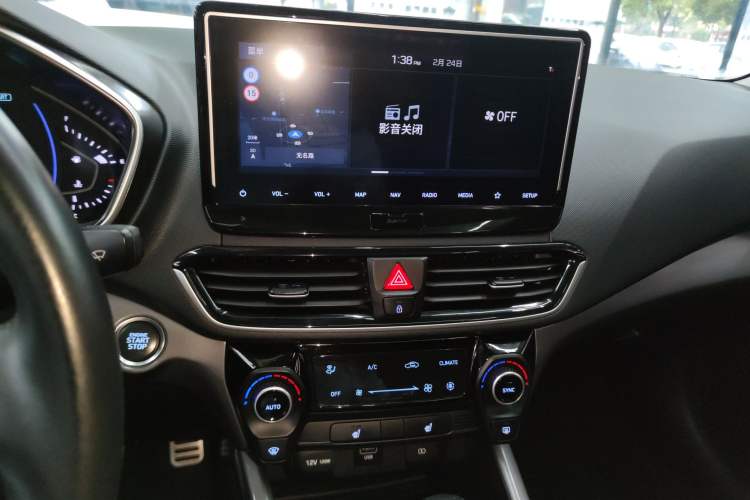 Used Hyundai Lafesta 2019 280TGDi Smart Speed Version China VI Standard Audio And AC Panel