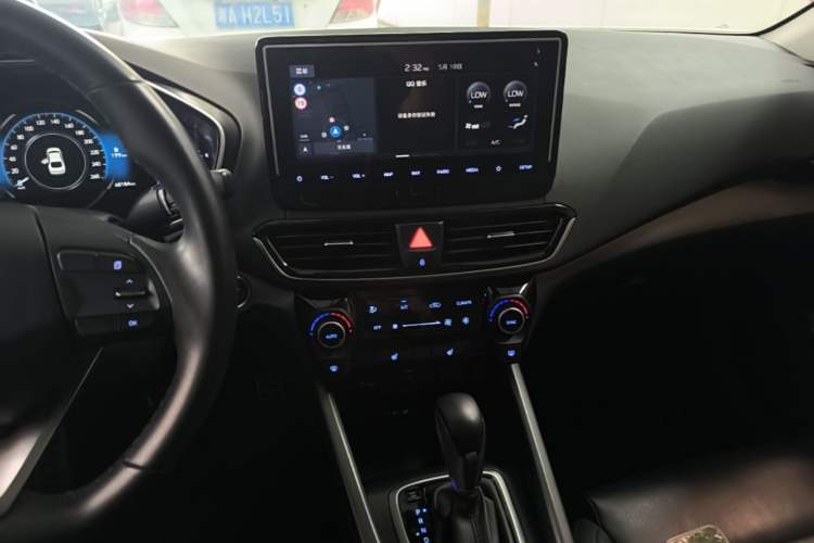 Used Hyundai Lafesta 2019 280TGDi Smart Edition China VI Standard Audio And AC Panel