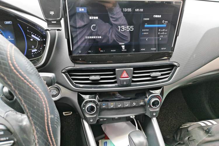 Used Hyundai Lafesta 2019 280TGDi Sport Edition China V Standard Audio And AC Panel