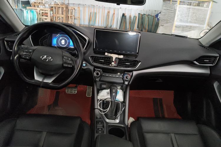 Used Hyundai Lafesta 2019 280TGDi Sport Edition China VI Center Console