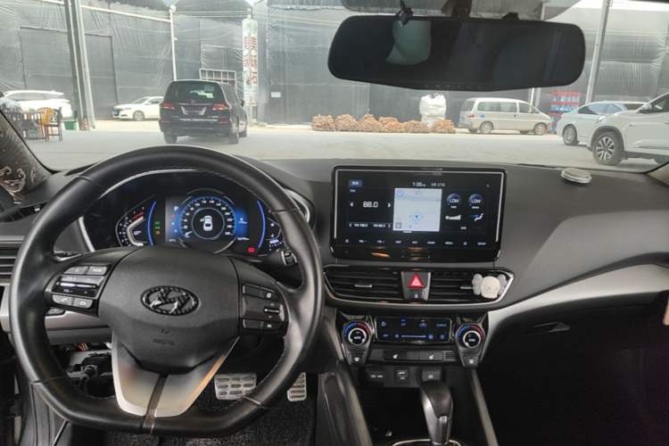 Used Hyundai Lafesta 2019 280TGDi Smart Speed Version China VI Standard Center Console