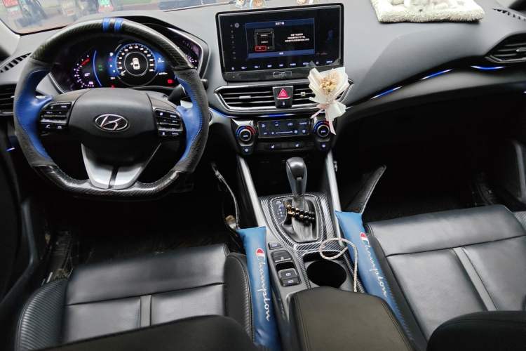 Used Hyundai Lafesta 2019 280TGDi Smart Speed Version China VI Standard Center Console