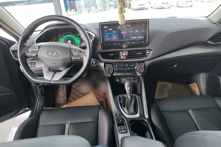Used Hyundai Lafesta 2019 280TGDi Smart Edition China VI Standard Center Console