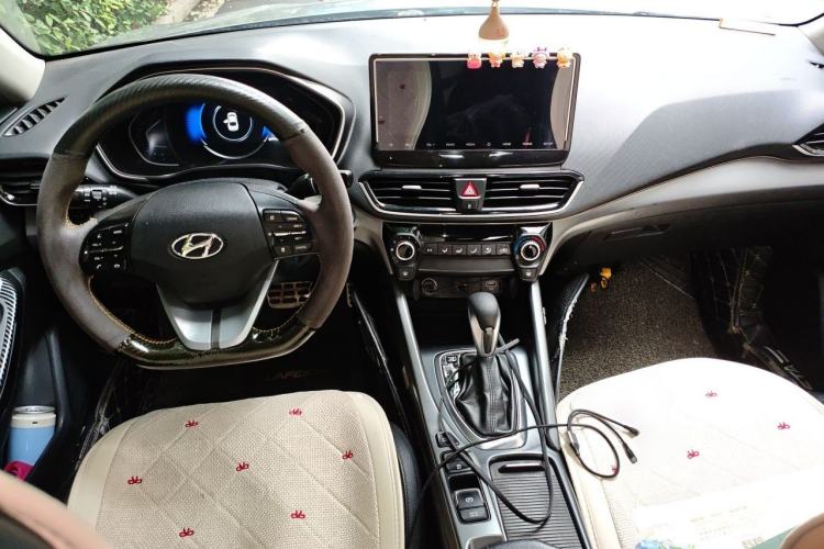 Used Hyundai Lafesta 2019 280TGDi Sport Edition China V Standard Center Console
