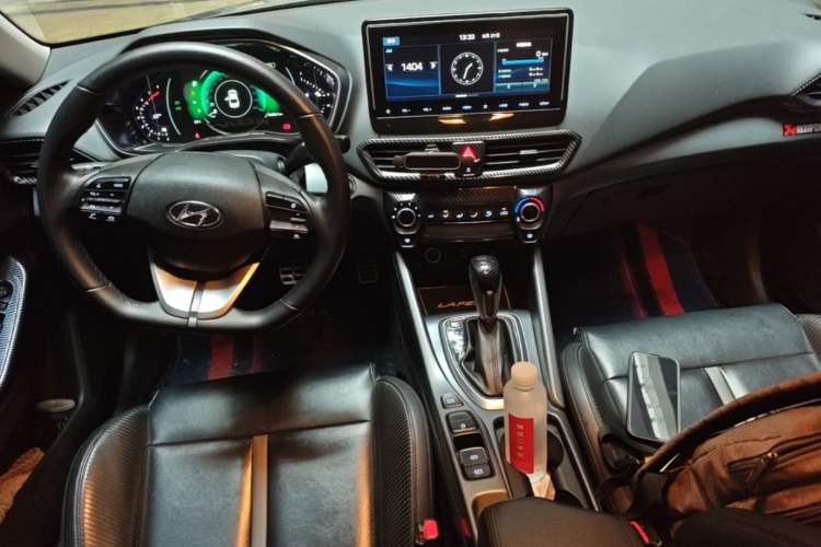 Used Hyundai Lafesta 2019 280TGDi Sport Edition China VI Center Console
