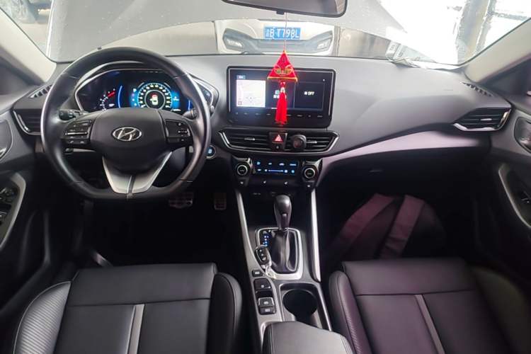 Used Hyundai Lafesta 2019 280TGDi Smart Speed Version China VI Standard Center Console