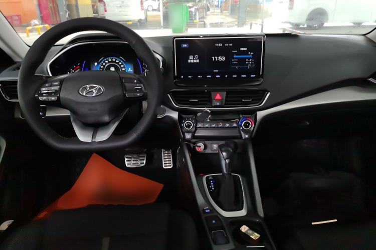 Used Hyundai Lafesta 2019 280TGDi Sport Edition China VI Center Console