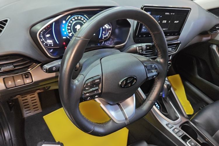 Used Hyundai Lafesta 2019 280TGDi Smart Edition China VI Standard Center Console