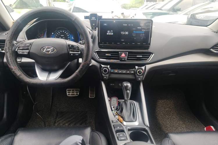 Used Hyundai Lafesta 2019 280TGDi Sport Edition China V Standard Center Console