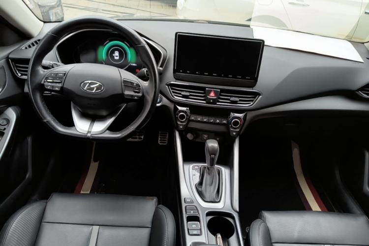 Used Hyundai Lafesta 2019 280TGDi Sport Edition China VI Center Console
