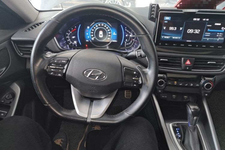 Used Hyundai Lafesta 2019 280TGDi Sport Edition China VI Center Console