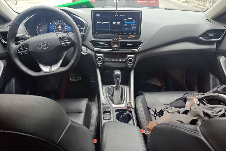 Used Hyundai Lafesta 2019 280TGDi Sport Edition China V Standard Center Console