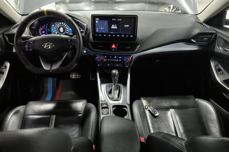 Used Hyundai Lafesta 2019 280TGDi Smart Speed Version China VI Standard Center Console