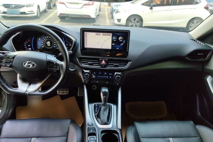 Used Hyundai Lafesta 2019 280TGDi Smart Speed Version China V Standard Center Console