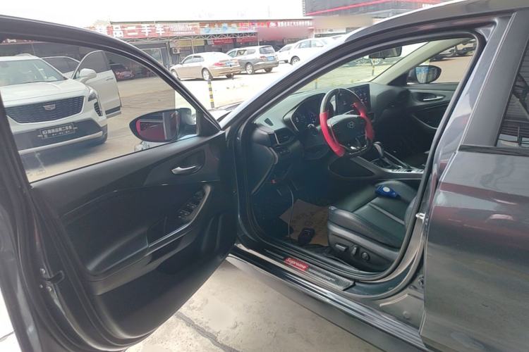 Used Hyundai Lafesta 2019 280TGDi Smart Speed Version China VI Standard Driver Seat