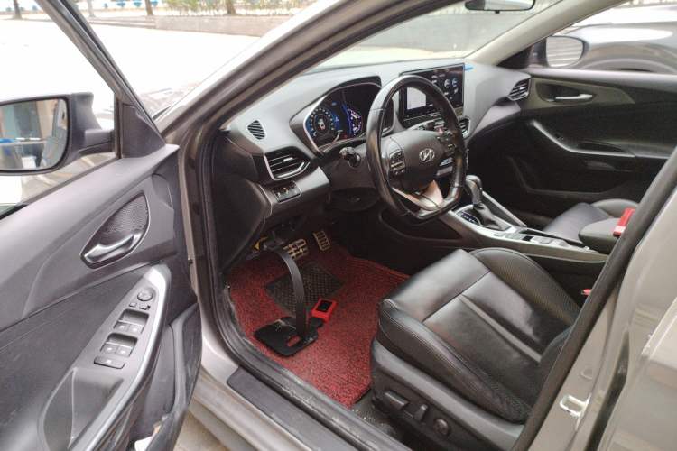 Used Hyundai Lafesta 2019 280TGDi Smart Speed Version China VI Standard Driver Seat