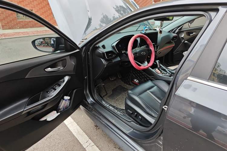 Used Hyundai Lafesta 2019 280TGDi Smart Speed Version China VI Standard Driver Seat