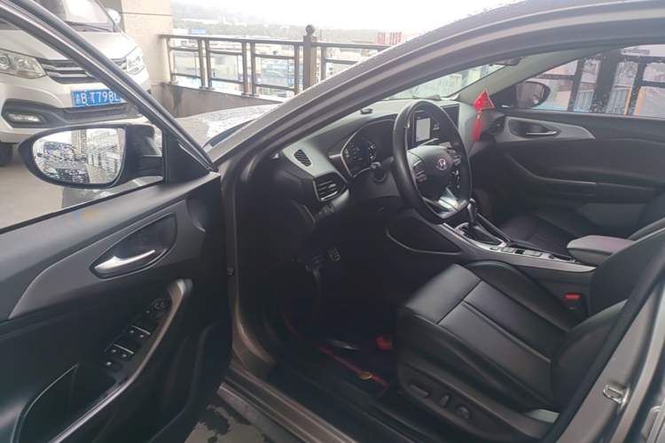 Used Hyundai Lafesta 2019 280TGDi Smart Speed Version China VI Standard Driver Seat
