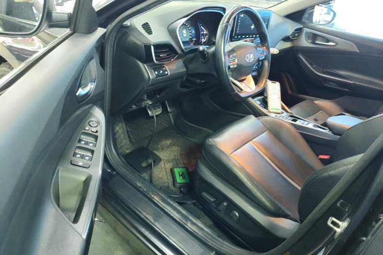 Used Hyundai Lafesta 2019 280TGDi Smart Speed Version China V Standard Driver Seat