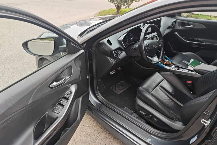Used Hyundai Lafesta 2019 280TGDi Smart Edition China VI Standard Driver Seat
